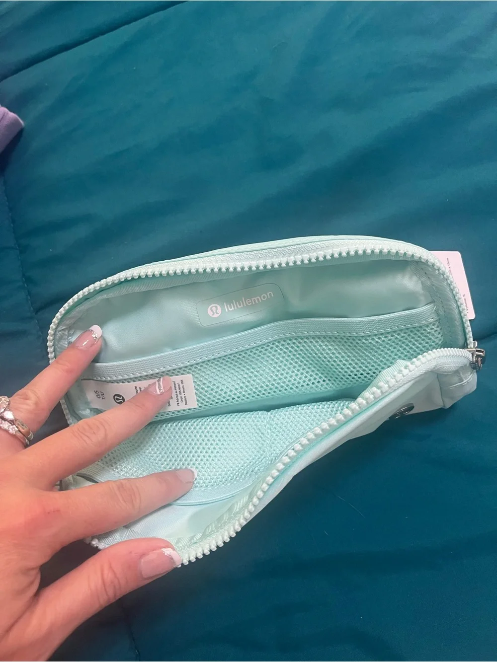 lululemon athletica Mint Green Zip Pouch crossbody bag NWT